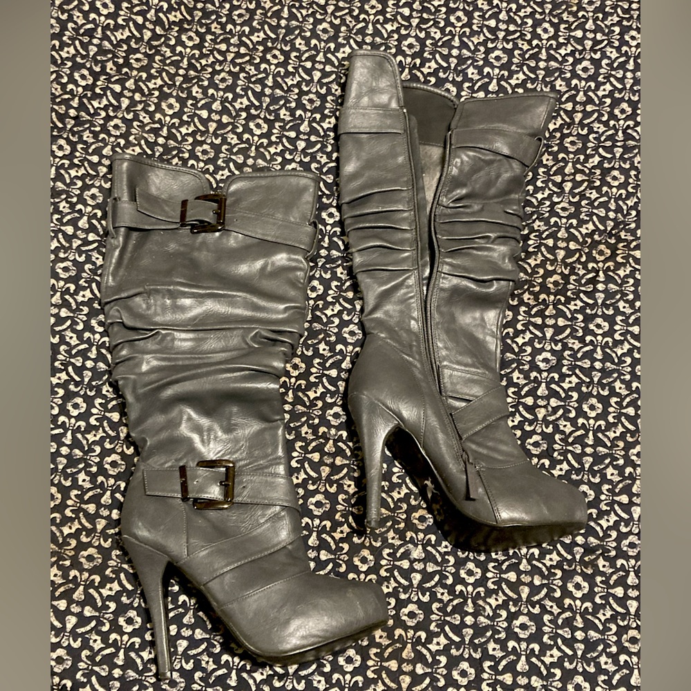 SHIEKH Gray High Heel Buckle Zip Up Knee High Boots